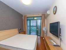 06年品质小区!带产权车位,,两南一北,两梯两户,价格可谈!