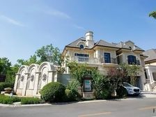 独栋,联排,叠拼法式别墅区,现房独门独院,花园,私家车库