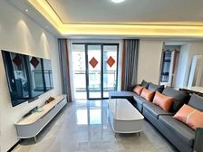 次新小区 长安中心 旁 南北通透大四房 低于市场价急售