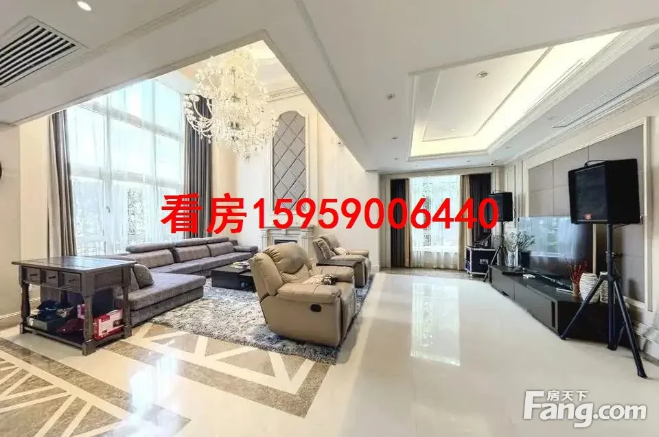 三层复式 世茂茶亭臻园 350万 5室3厅4卫 精装修，高品