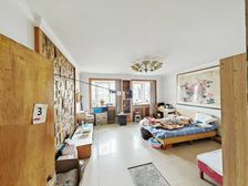 花园路上CBD旁,南北通透,三室,黄金楼层 有车位