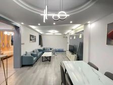 电梯满五 住房 临河视野好 房东急置换诚意出售 看房有钥匙