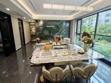 近重八!现房出售!豪华装修!门口轻轨站!业主急售!