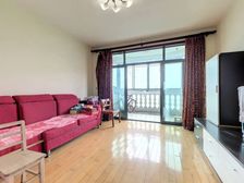 龙阳花苑三期,南北通视野好,采光全天无遮挡