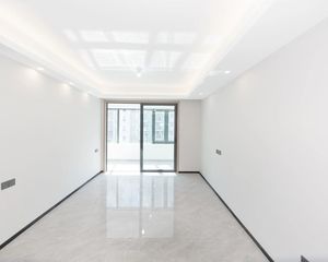 振兴湖境花园 106平3居 精装修 方便看房 位置安静