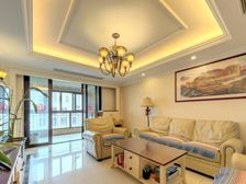 二加一户型,可拎包入住,中 央空调带地暖新风系统。