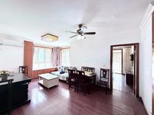 交通便利 商圈成熟 近地铁 满五 南北通透 商品住宅