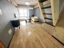 海河边带储物间复式景观房,可 洛户,可月租2700元。