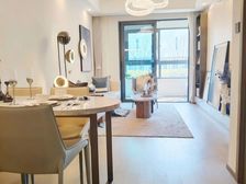 明月璟辰苑 3室2厅1卫 精装修 135万元 88平米