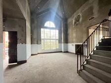 18号地铁口+经典6房设计大独栋别墅+小区中间位置+低价急卖