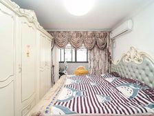 单独委托!总监力推!房龄新!房东出国急卖!低于市场价50万!