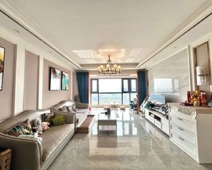 18年次新房!精装套四!视野好位置安静!教科院旁边!拎包入住