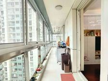 转角阳台32平 08年豪宅 2南1北厅朝东 业主置换诚意急售