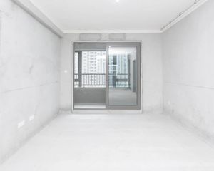 蓝城滨河湾 117.63平 毛坯三房 厨卫全明 户型方正