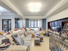 跌破历史成交价 房东买好了新房 快点带卡来抢房