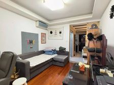 龙阳路低总价一房,央位4楼。近地铁2,18,7号线和磁悬浮