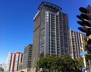富顿中心1400平米 楼下地铁 临顺迈金钻 富力双子座 华腾
