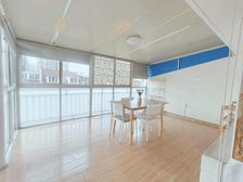 附送一层带南北双露台,拎包入住,商业配套齐全,诚意出售!