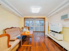 价格详谈 小区新上复式 产权车位 使用面积260平 近地铁