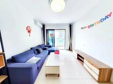 同小区巨笋1套,随时看房,只求一卖