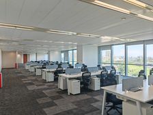 华贸中心甲级写字楼 低层2200平 5元/平/天