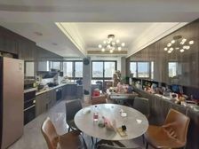 出行方便 商品房 南北通透 有电梯 临地铁 高楼层视野好