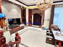 急售 红谷滩品质小区联排别墅上下四层精装修 高性价比 莱电