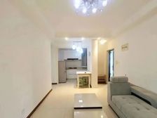 绿地新上78平米。精装30万,一家房源,价格好谈,产权清晰!