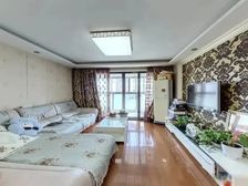 近13号线,精装修,南北两房,看房方便,房东诚售