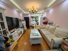 水岸秀苑,精装修两房,家具家电全送,门口位置,真实在卖