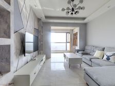 中介费2000元 绿地悦蓉公馆 94.36平3居