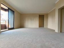 九龙坡区 带大大大露台.板式洋房丶一梯两户丶随时看房!!