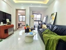 江桥新城 商业配套齐全 电梯房 近地铁 装修好 低密度社区