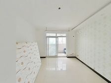 顶楼带阁楼,一手动迁 ,园西+华西,小区中间位置,交通便利