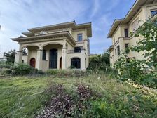 必看房源,恒大二期,临景观轴,花园300平,买三层得五层