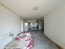 新上洋房 湖景房 正荣悦岚山四房 ·中间楼层,前排无遮挡