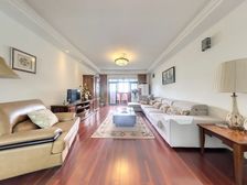 业主回国卖房+地铁3轨交+繁华与书香户型方正+送产权车位