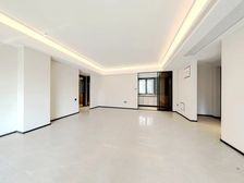 上瑞阁南区 3室2厅 128.92平急售