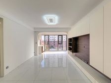 全南方正小三居 小区交通便利 小区楼下幼儿园到初中