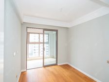 九洲玺 博小24中本部 收佣6999元 D区豪房 可看可谈