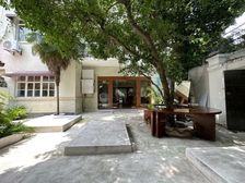 常熟路站地铁口:独栋老洋房:精装:南花园