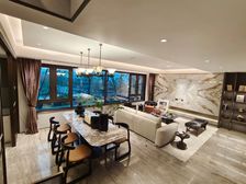 首付90万起入住城南353平上下5层现房合院带110平花园