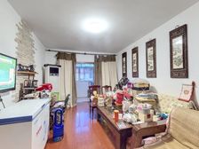 通海二小区南北通透的二室二厅,高层的住家装修满5年拎包可住