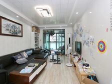 区政府 电梯洋房 自住精装修 看房方便 价格可谈