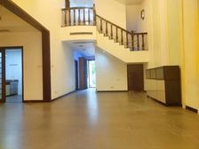 新牌坊比华利豪园独栋 内圈 住家装修 大花园 诚意出售