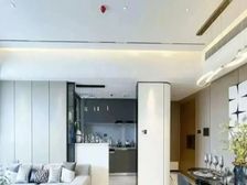 都湖国际 南向精装修 送物业送车位 业主急低价售着 看中可谈