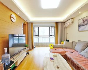 万科物业,近地铁站,南向两居,采光好,无遮挡