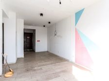 着急出售!朝阳河小三房,高楼层,全天采光,可谈,随时可看