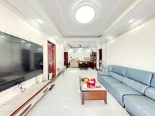 金碧世纪花园 价格可谈 南向中高层 位置安静 送车位 装修