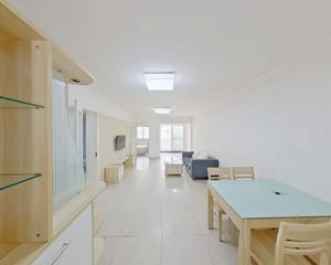 梦中情房 2层自带超大LU台 烧烤聚会看日落 这不比顶楼香